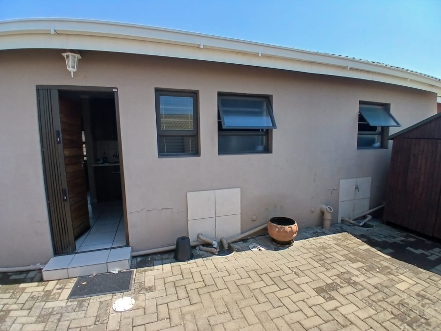 To Let 3 Bedroom Property for Rent in Bayswater Free State
